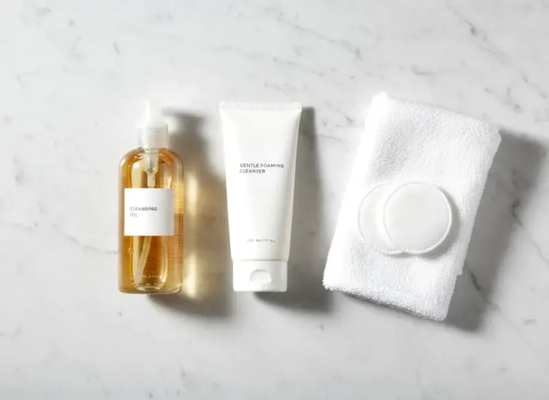 Dwuetapowe oczyszczanie a typ cery: jak dobrać produkty, by zobaczyć efekty? Kompletny przewodnik po double cleansing.